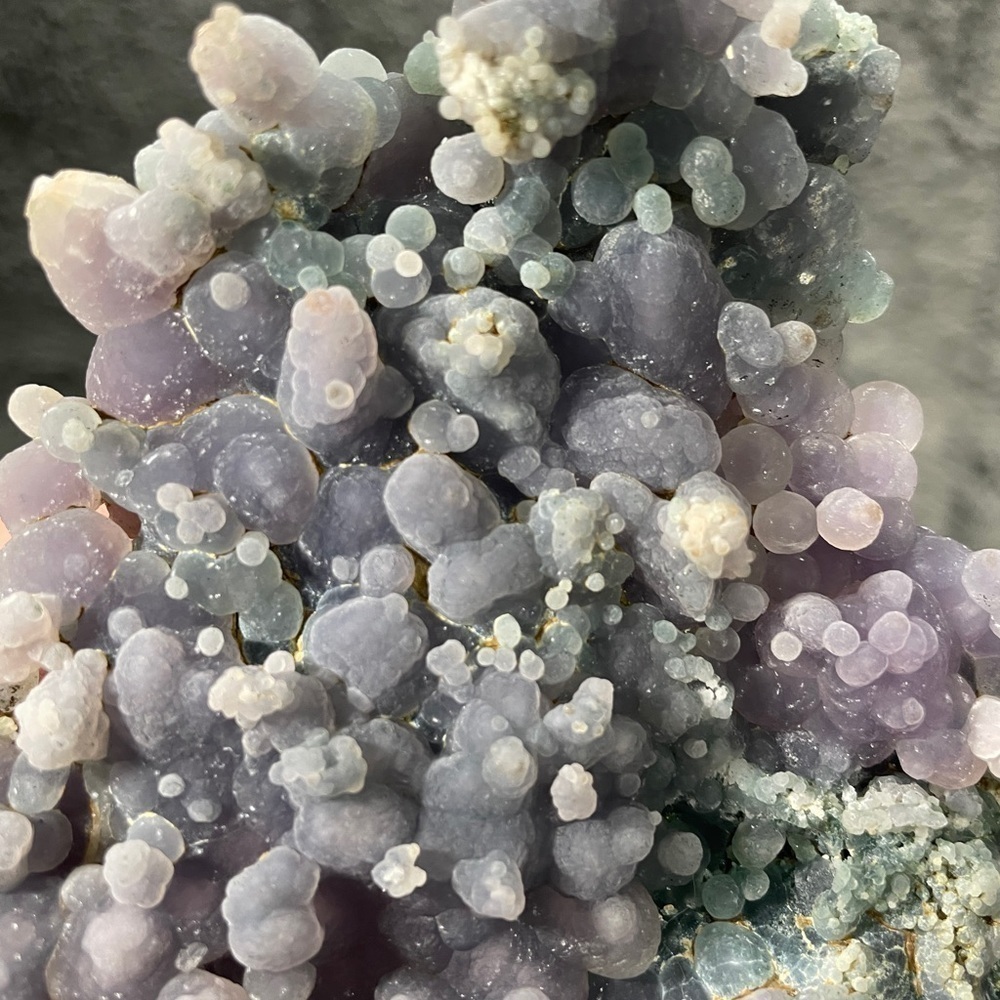 NATURAL GRAPE AGATE- CRYSTAL GEMSTONES amazing SPECIAL purple and BLUE 5”x4” - Picture 3 of 10